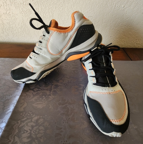 Under Armour - Micro G Defend - Aluminum / Vivid Black Men's Size 8.5 - Picture 2 of 10
